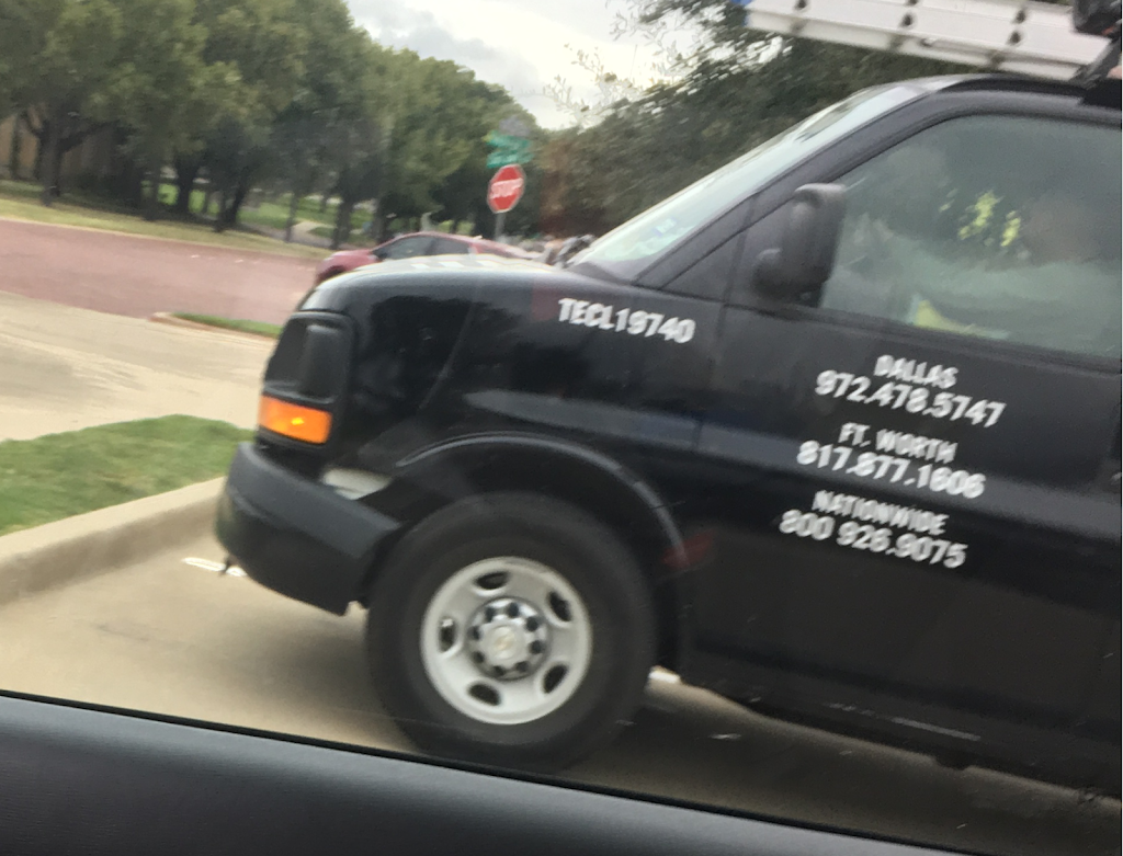 Illuminations By Greenlee | 2840 Simpson Ln, Carrollton, TX 75006, USA | Phone: (972) 478-5747