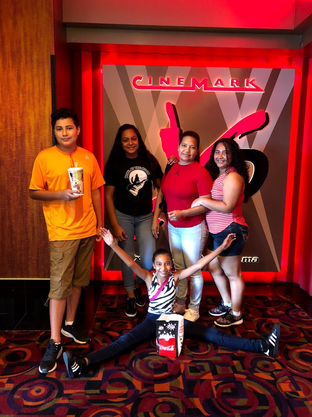 Cinemark at Pearland & XD | 3311 Silverlake Village Dr, Pearland, TX 77581 | Phone: (713) 436-9065