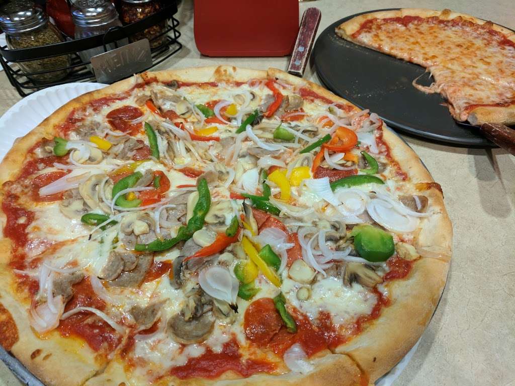 Tonys New York Pizza | 5361 Merchants View Sq, Haymarket, VA 20169 | Phone: (571) 248-6290