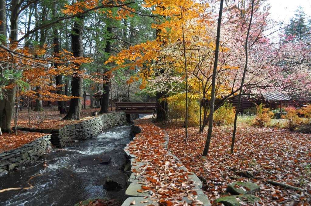 Three Bridges Cottage | 140 Westcolang Rd, Lackawaxen, PA 18435, USA | Phone: (570) 949-4291