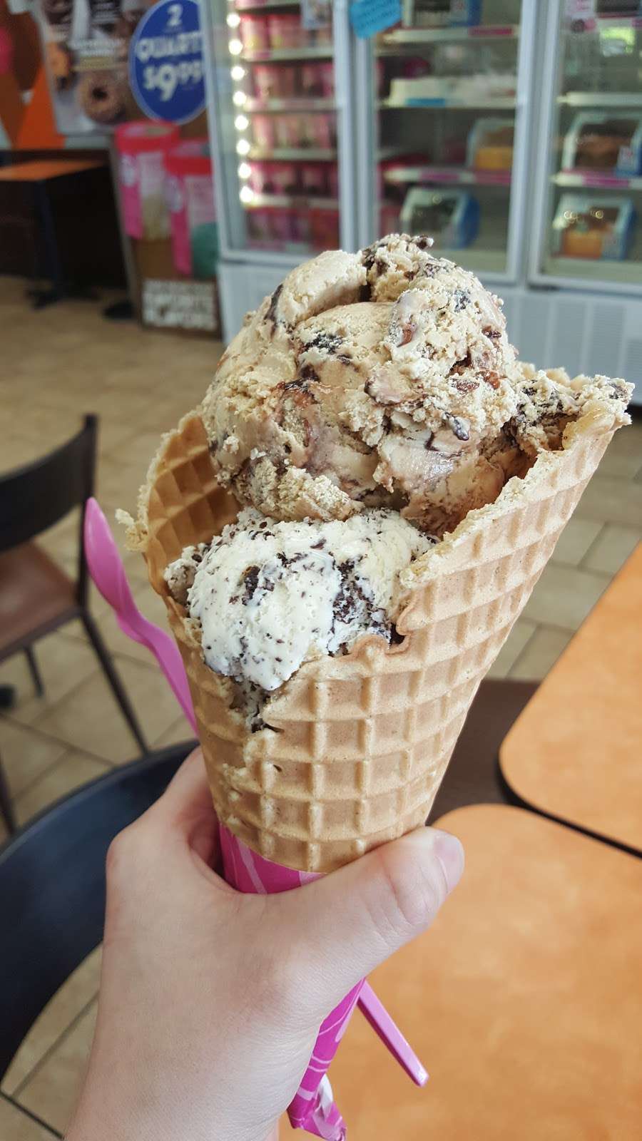 Baskin-Robbins | 263 S Randall Rd, Elgin, IL 60123, USA | Phone: (847) 622-0100