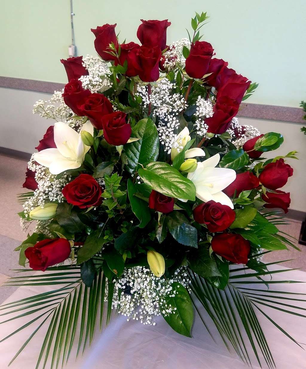 DANEIRYS FLOWERS | 10229 Rosecrans Ave, Bellflower, CA 90706 | Phone: (562) 281-9687