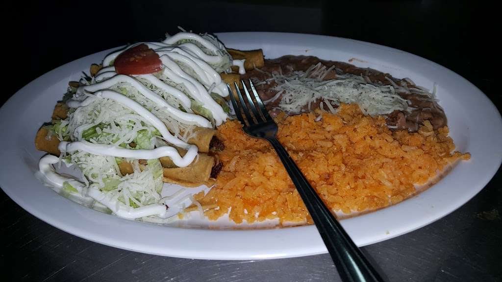 Birria Estilo Michoacan | 1711 W Broadway Rd, Phoenix, AZ 85041, USA | Phone: (602) 253-6159