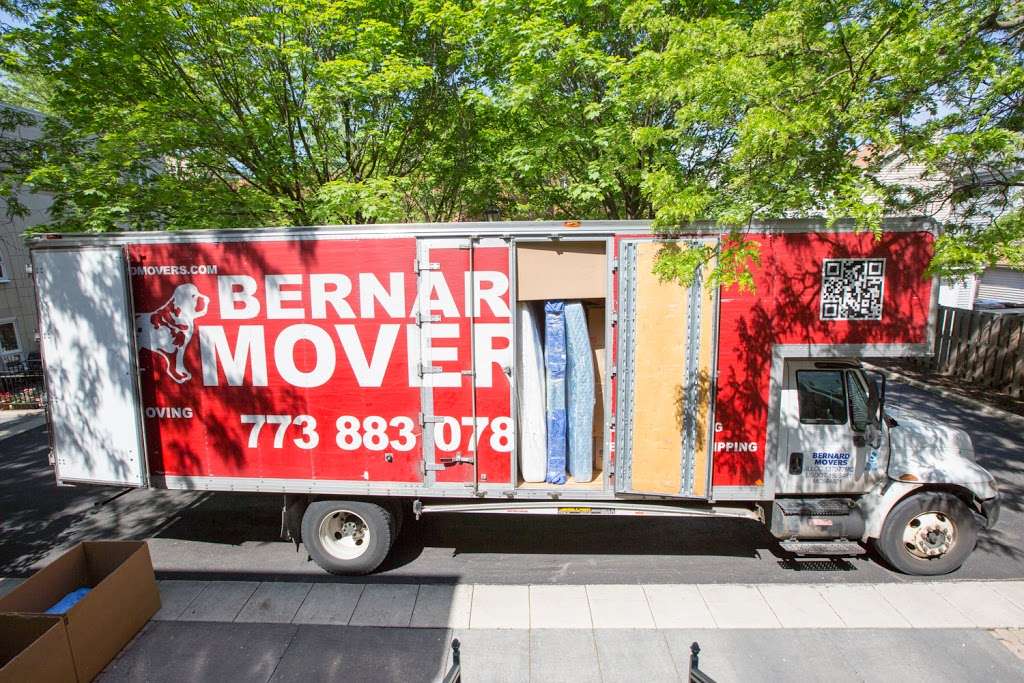 Bernard Movers | 5749 W Belmont Ave, Chicago, IL 60634 | Phone: (773) 883-0780