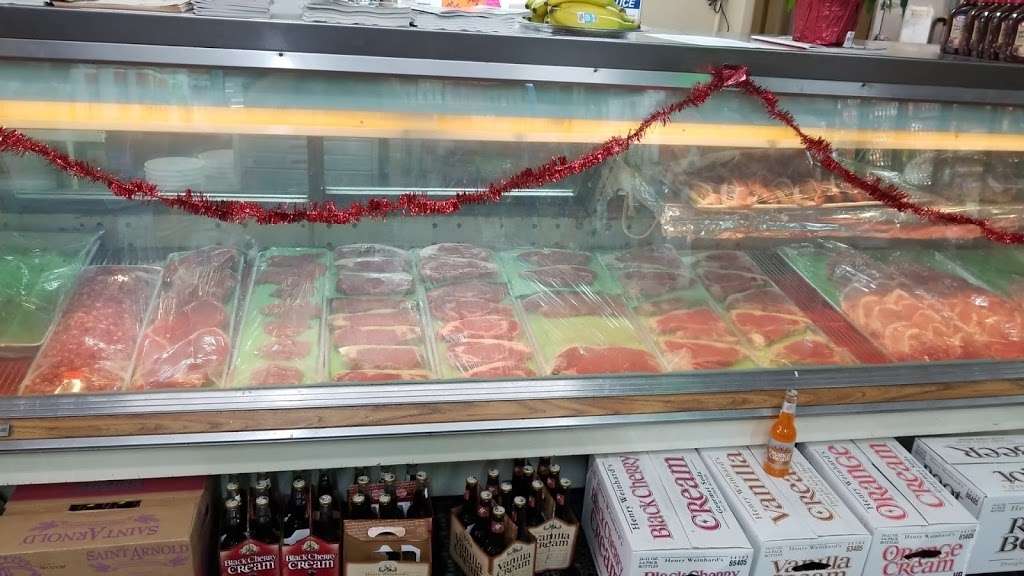 Hardin Grocery & Meat Market | 10983 TX-146, Hardin, TX 77561, USA | Phone: (936) 298-2633