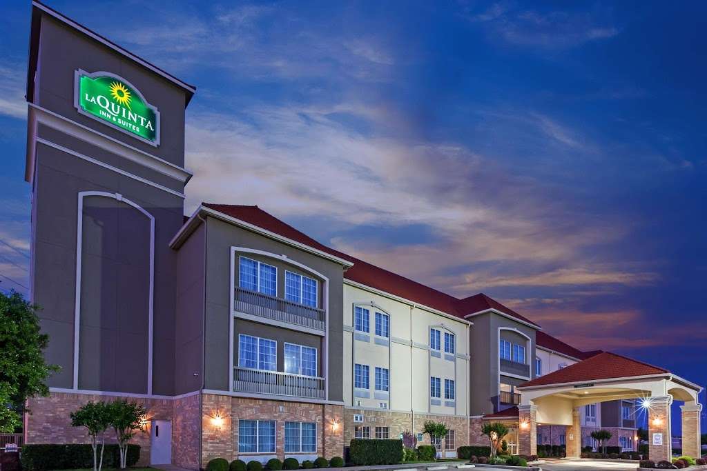La Quinta Inn & Suites Houston - Westchase | 10850 Harwin Dr, Houston, TX 77072, USA | Phone: (281) 495-7700