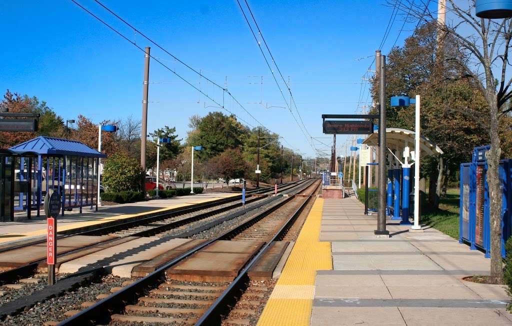 Baltimore Highlands Light Rail Station | 4113-4199 Baltimore St, Lansdowne, MD 21227