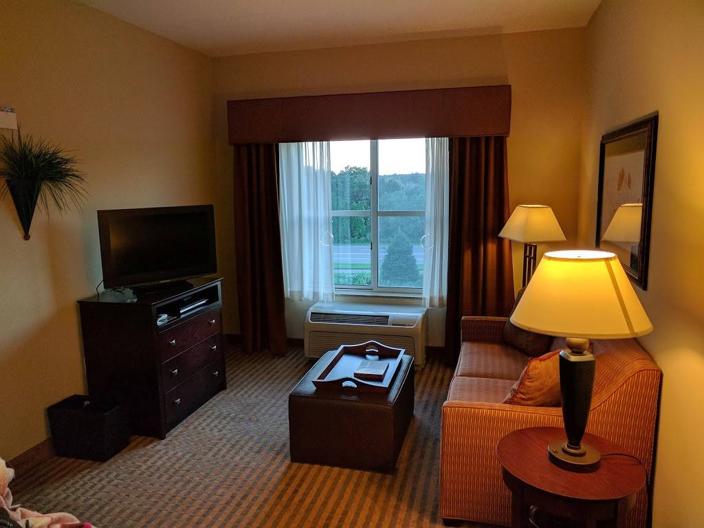 Homewood Suites by Hilton Minneapolis-New Brighton | 1815 Old Hwy 8 NW, New Brighton, MN 55112, USA | Phone: (651) 631-8002