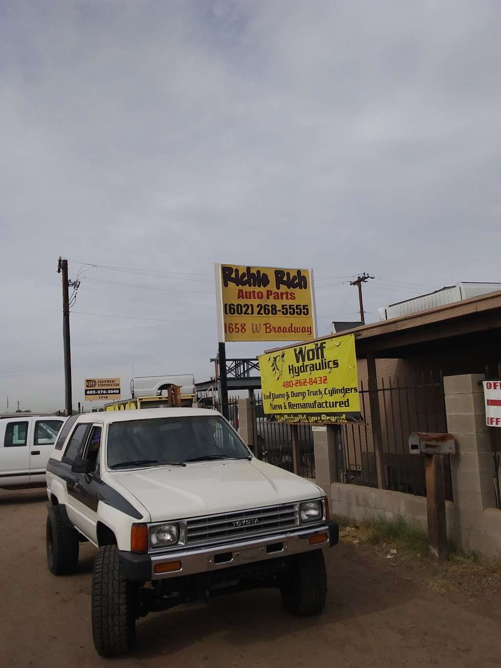 Richie Rich Auto Parts | 1658 W Broadway Rd, Phoenix, AZ 85041, USA | Phone: (602) 268-5555