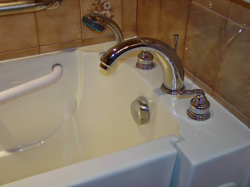 San Diego Walk In Tubs | 180 Mace St A9, Chula Vista, CA 91911, USA | Phone: (619) 708-3358