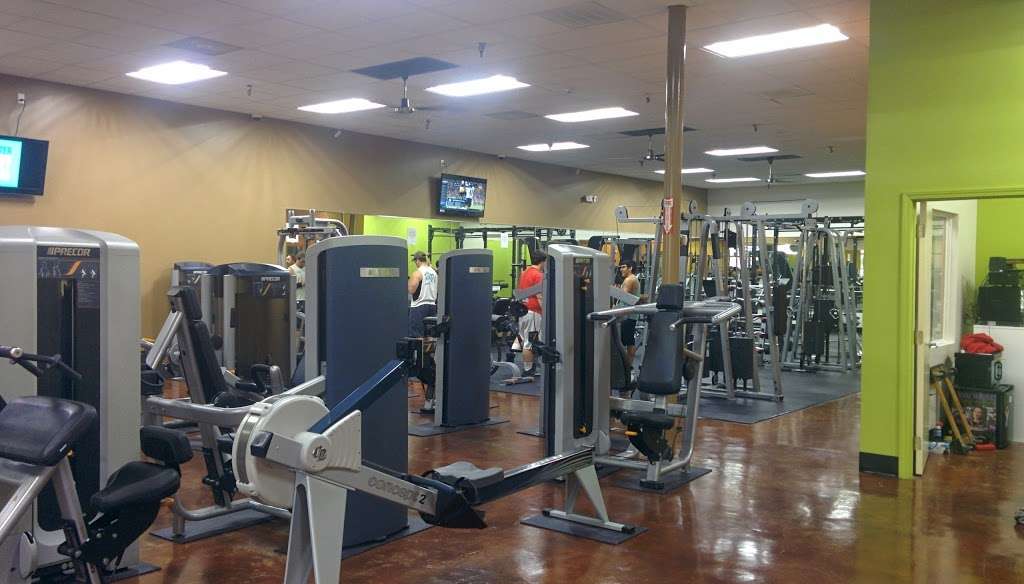 Anytime Fitness | S, 3130 TX-35, Alvin, TX 77511, USA | Phone: (281) 585-3600