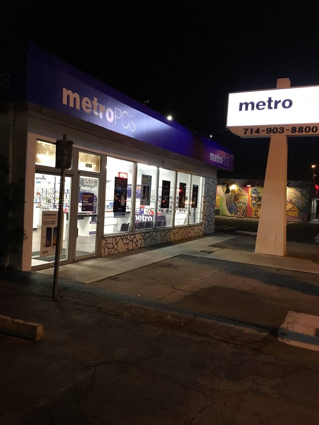 Metro by T-Mobile | 6532 Westminster Blvd, Westminster, CA 92683, USA | Phone: (714) 903-8800