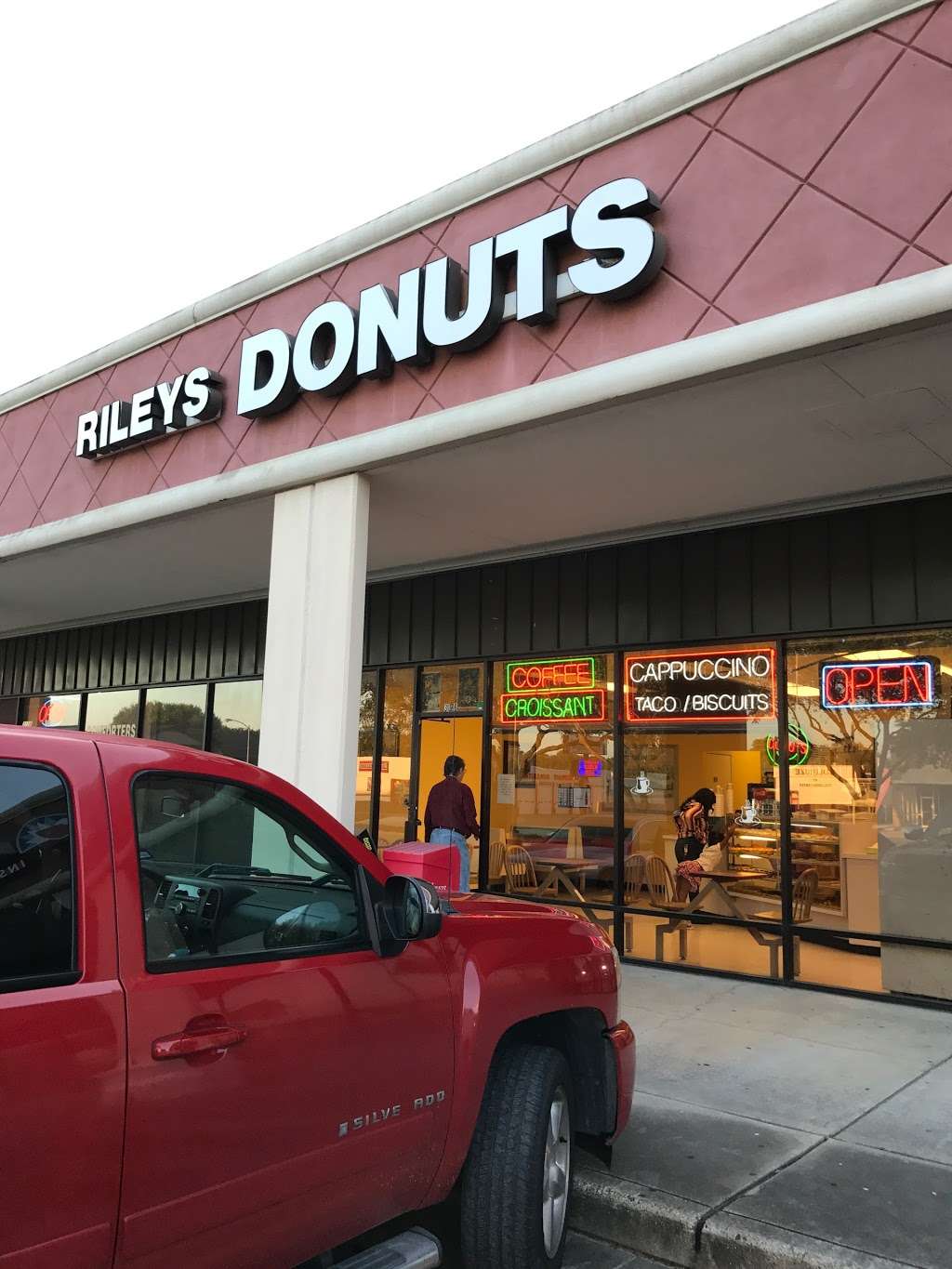 Rileys Donuts | 3126 FM 528 Rd, Webster, TX 77598, USA | Phone: (281) 992-4585