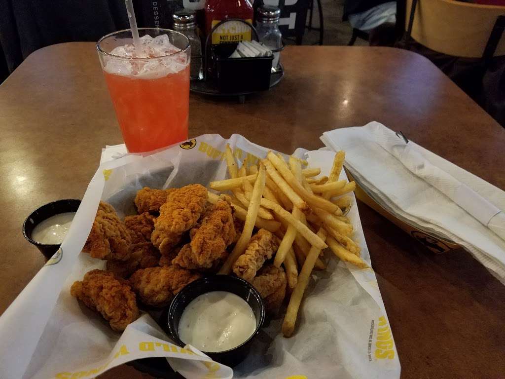 Buffalo Wild Wings | 10061 Market St, Manassas, VA 20110, USA | Phone: (703) 335-2672