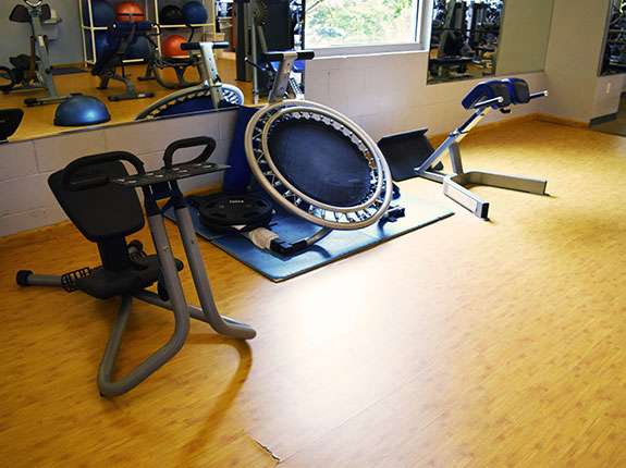 Beacon Hill Athletic Clubs | 161 Linden St, Wellesley, MA 02482, USA | Phone: (781) 237-1880