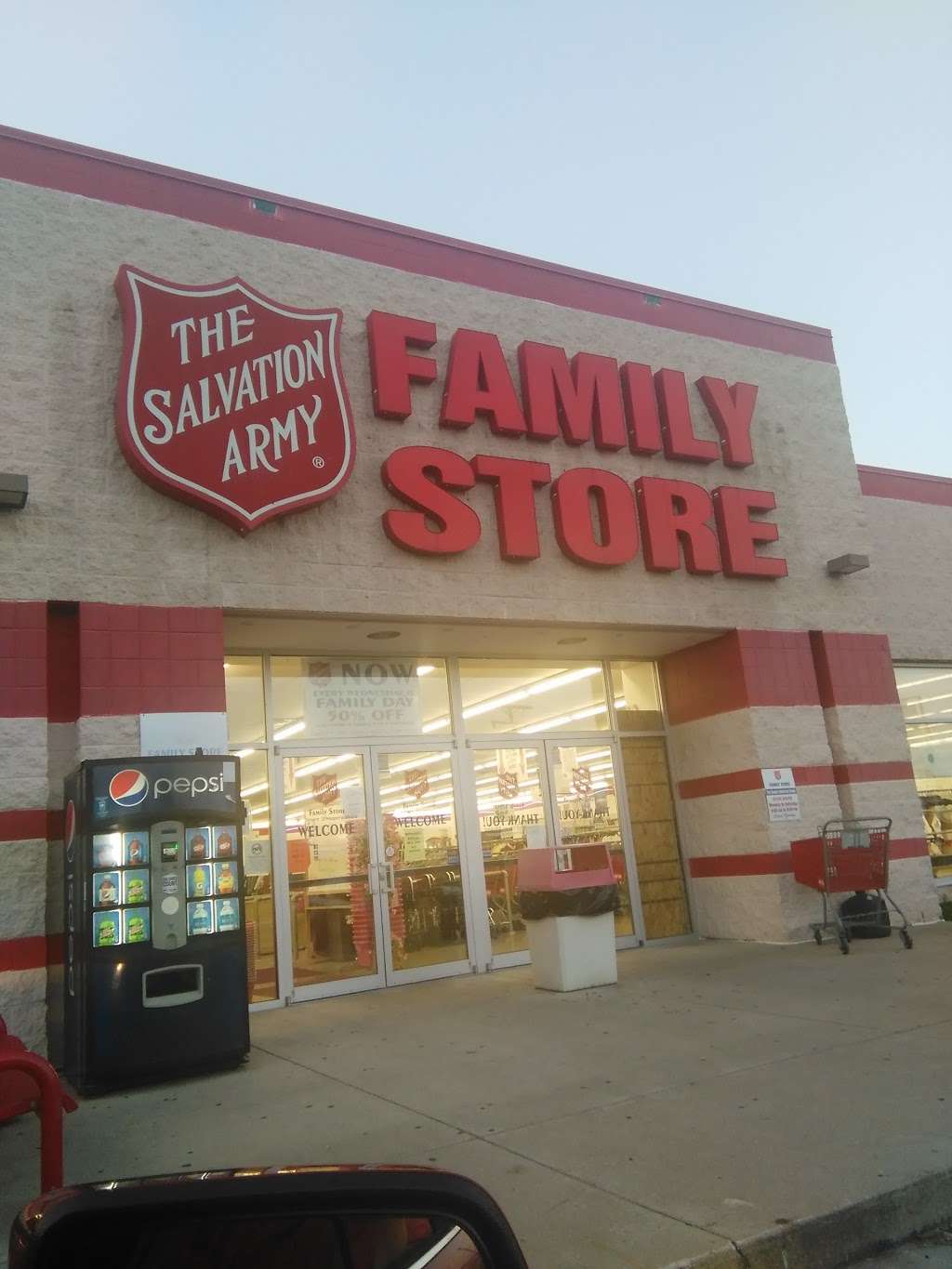 The Salvation Army Family Store & Donation Center | 2211 E Cumberland St, Lebanon, PA 17042 | Phone: (800) 728-7825