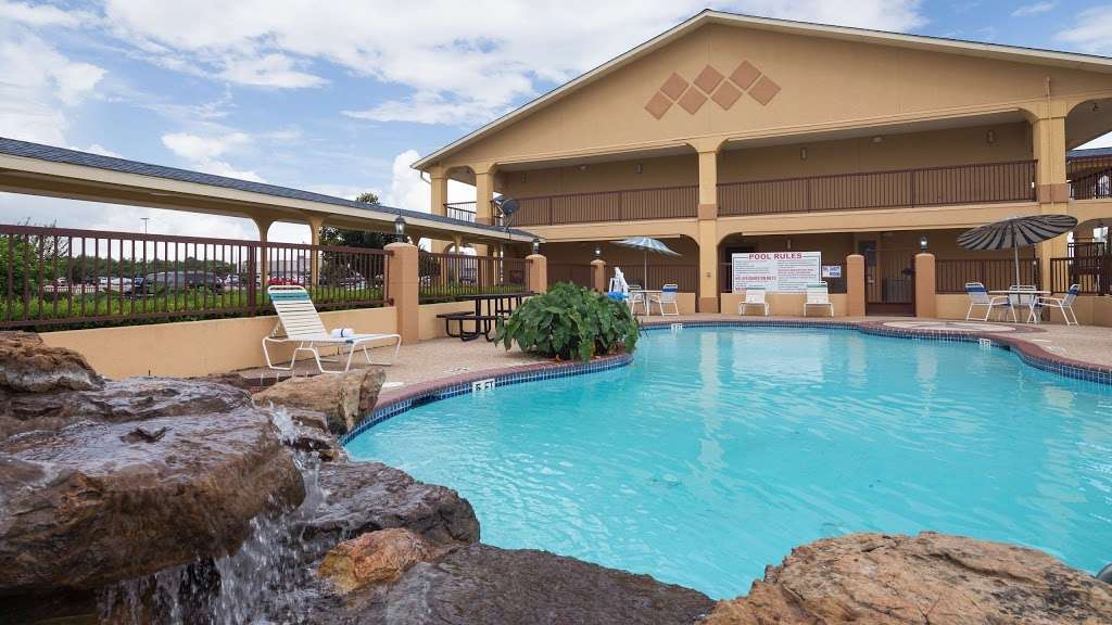 Best Western Angleton Inn | 1809 N Velasco St, Angleton, TX 77515, USA | Phone: (979) 849-5822