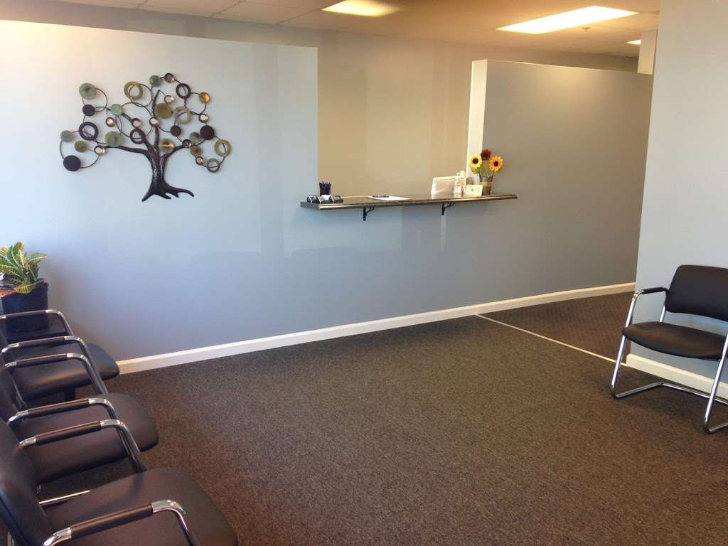 Mancini Physical Therapy | 375 Commack Rd, Deer Park, NY 11729, USA | Phone: (631) 522-1955