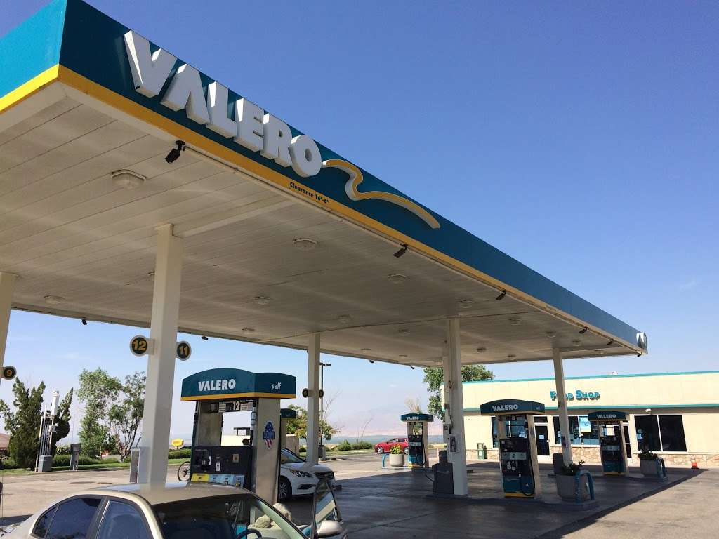 Valero Gas | 9012 Grapevine Rd E, Lebec, CA 93243, USA | Phone: (661) 248-6887