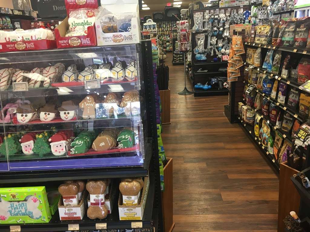 Pet Valu | 175 E Swedesford Rd, Wayne, PA 19087, USA | Phone: (610) 688-3500