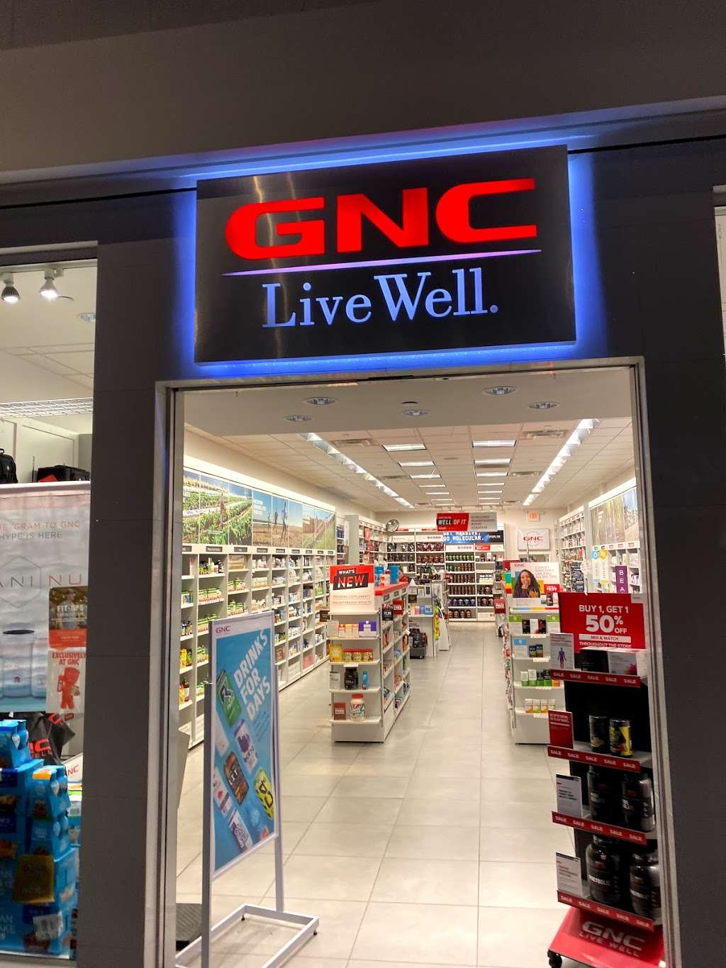 GNC | 2040, Paramus Park Mall, Paramus, NJ 07652, USA | Phone: (201) 262-9714