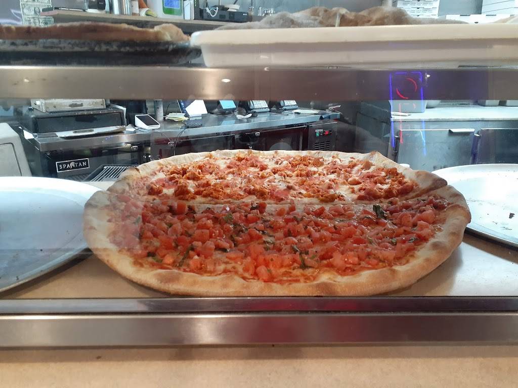 Last Stop Pizzeria | 3289 Westchester Ave, The Bronx, NY 10461, USA | Phone: (347) 398-0200