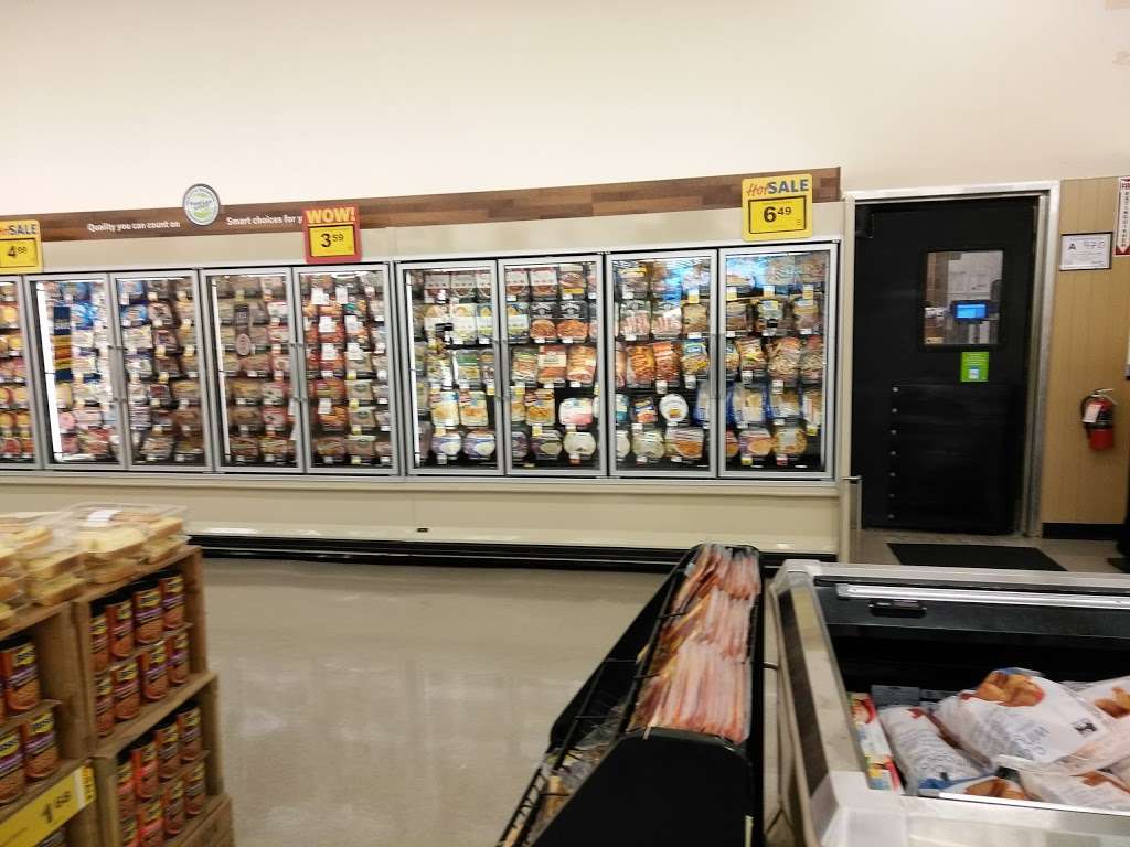 Food Lion | 9323 N Tryon St, Charlotte, NC 28262, USA | Phone: (704) 547-0248