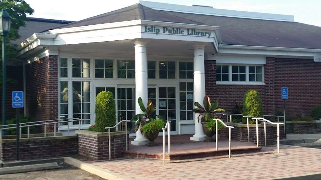 Islip Public Library | 71 Monell Ave, Islip, NY 11751, USA | Phone: (631) 581-5933