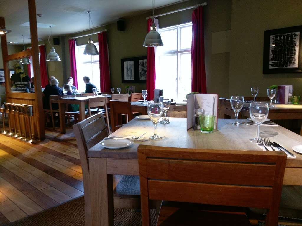 The Plough Inn | 24 Riverside, Eynsford, Dartford DA4 0AE, UK | Phone: 01322 862281
