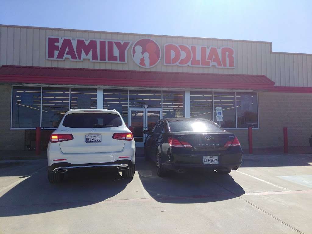 Family Dollar | 7570 Mountain Creek Pkwy, Dallas, TX 75249, USA | Phone: (972) 780-2850