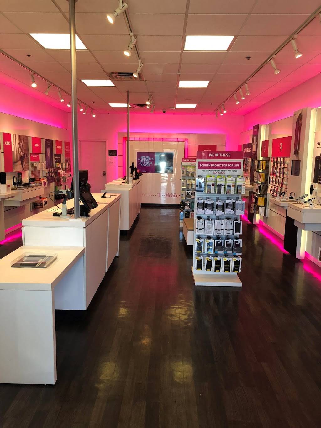 T-Mobile | 1370 N Silverbell Rd Suite #120, Tucson, AZ 85745, USA | Phone: (520) 288-8589