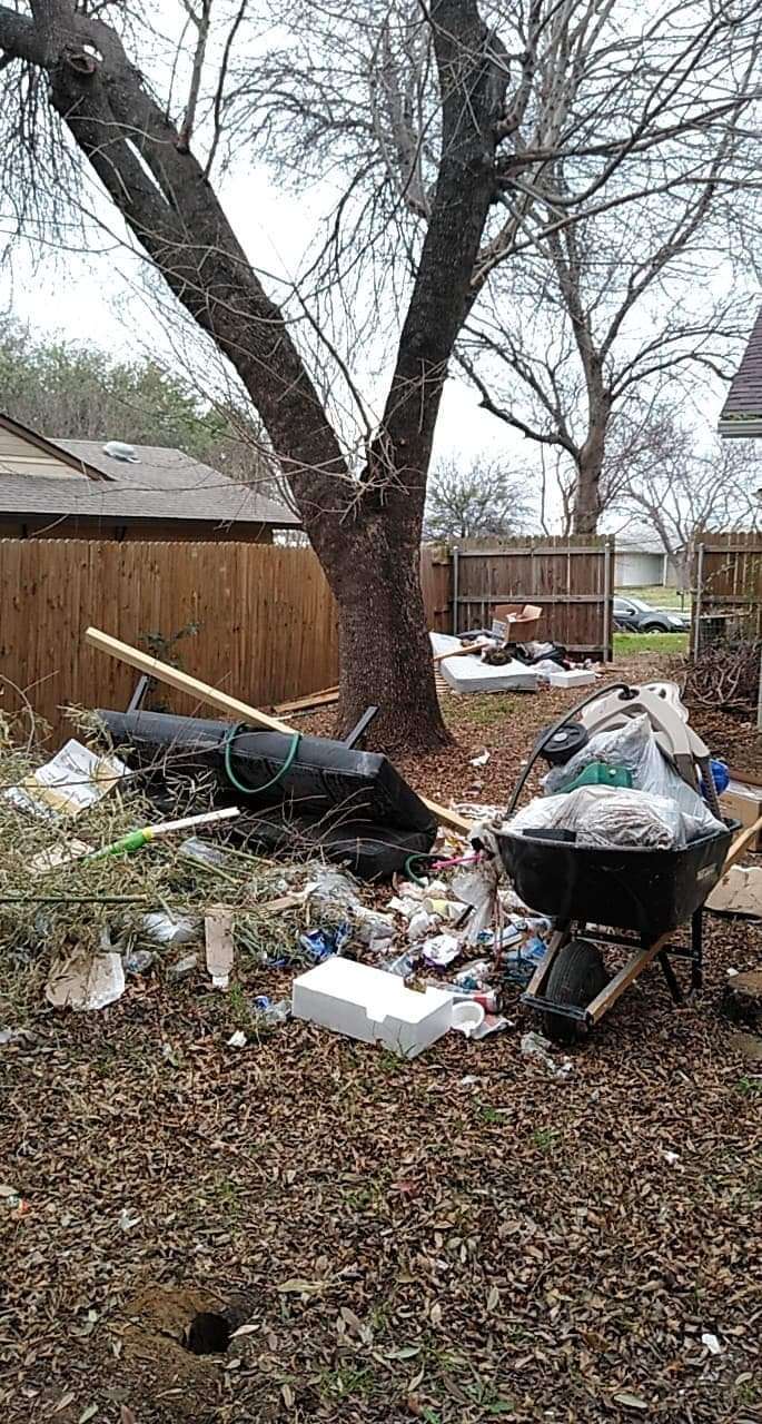 Junk Chunk | Frio Dr, Dallas, TX 75216, USA | Phone: (972) 833-2680