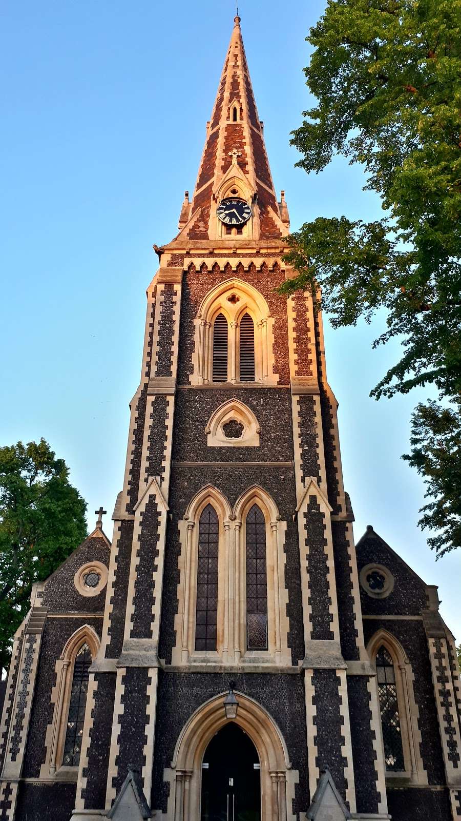 Christ Church Turnham Green | Town Hall Ave, Chiswick, London W4 5DT, UK | Phone: 020 8995 7381