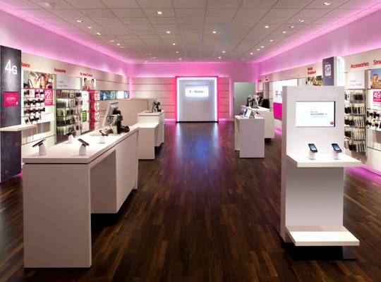 T-Mobile | 12644 Rockside Rd Room #8, Garfield Heights, OH 44125, USA | Phone: (216) 220-8778