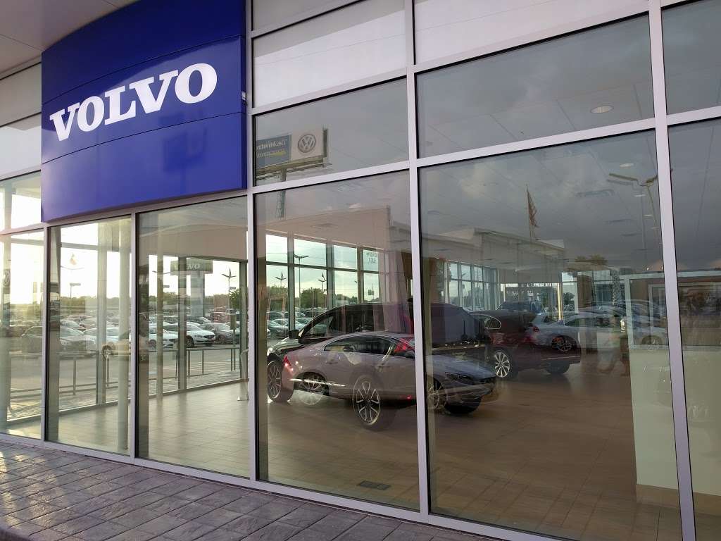 DeMontrond Volvo | Volvo building, 14101 North Fwy, Houston, TX 77090, USA | Phone: (281) 607-0382
