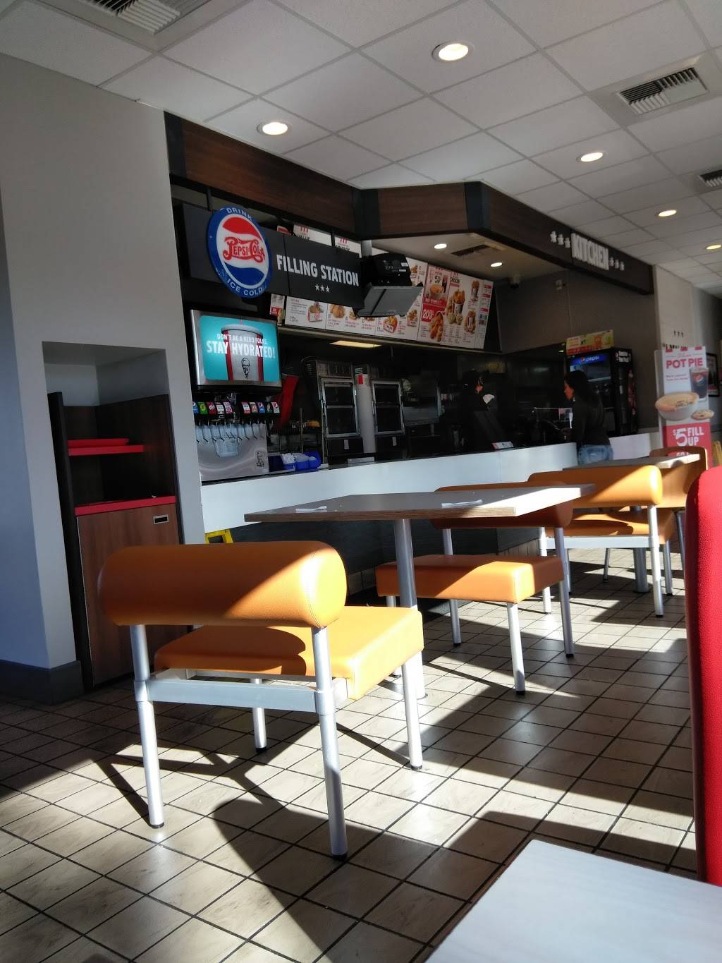 KFC | 12280 Heacock St, Moreno Valley, CA 92557, USA | Phone: (951) 243-1089