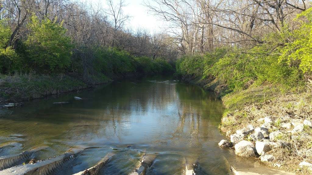 Line Creek Trailhead | Line Creek Trail, Kansas City, MO 64151, USA