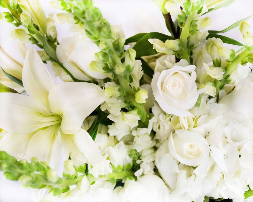 Brooklyn Flowers Florist | 2915 W 5th St, Brooklyn, NY 11224, USA | Phone: (718) 285-3885