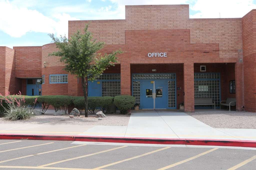 Kyrene de los Lagos Elementary School | 17001 S 34th Way, Phoenix, AZ 85048 | Phone: (480) 541-3200