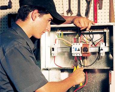 H&M Electrical Services, LLC | 220 Maude St, Wharton, TX 77488, USA | Phone: (979) 532-1204