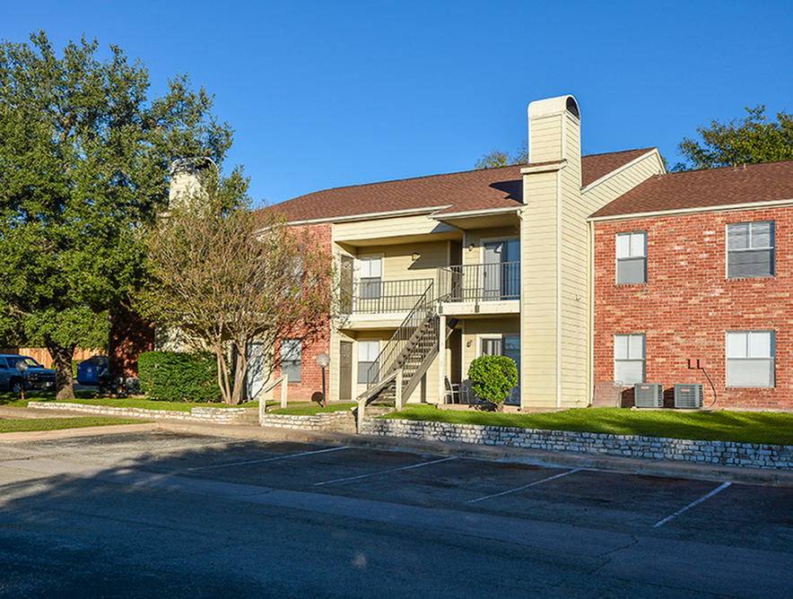 Centennial Place Apartments | 7001, Austin, TX 78745, USA | Phone: (512) 884-5228