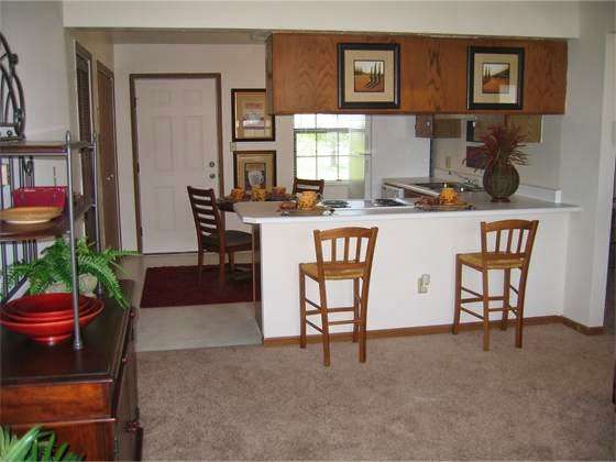 Sandstone Court Apartments | 1039 Paz Dr N, Greenwood, IN 46142 | Phone: (317) 888-4288