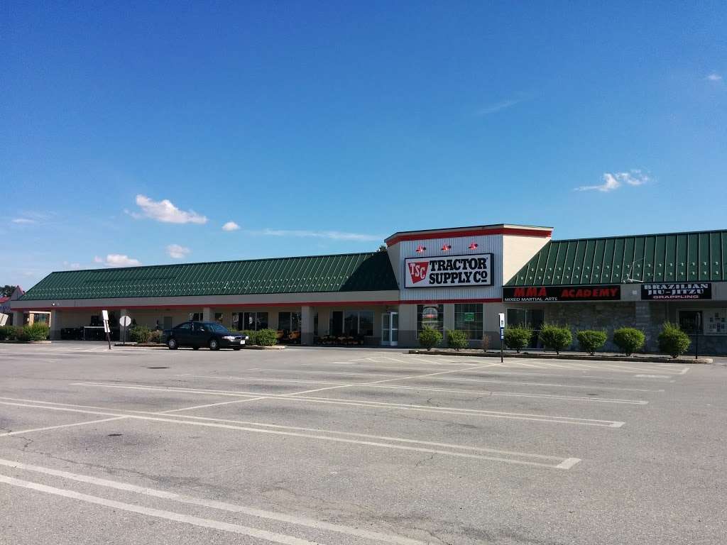 Tractor Supply Co. | 4724 Penn Ave Suite A, Reading, PA 19608 | Phone: (610) 678-6677