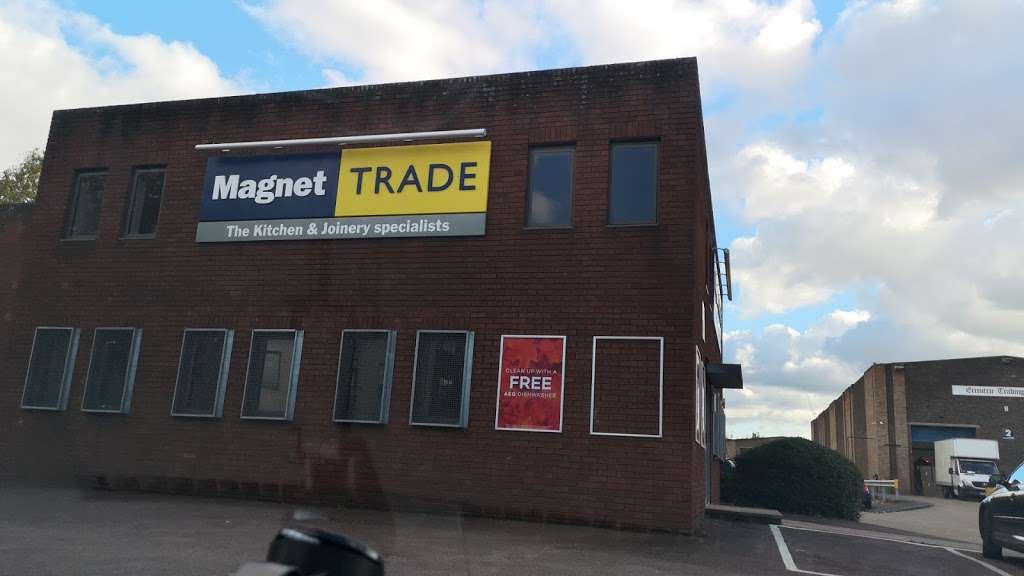 Magnet Trade | Unit 7, Frogmore Industrial Estate, Acton Ln, Park Royal, London NW10 7NQ, UK | Phone: 020 8960 4333
