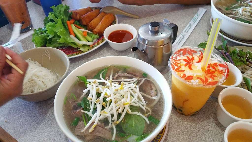 Phở 999 | 6411 Sepulveda Blvd, Van Nuys, CA 91411, USA | Phone: (818) 782-1999