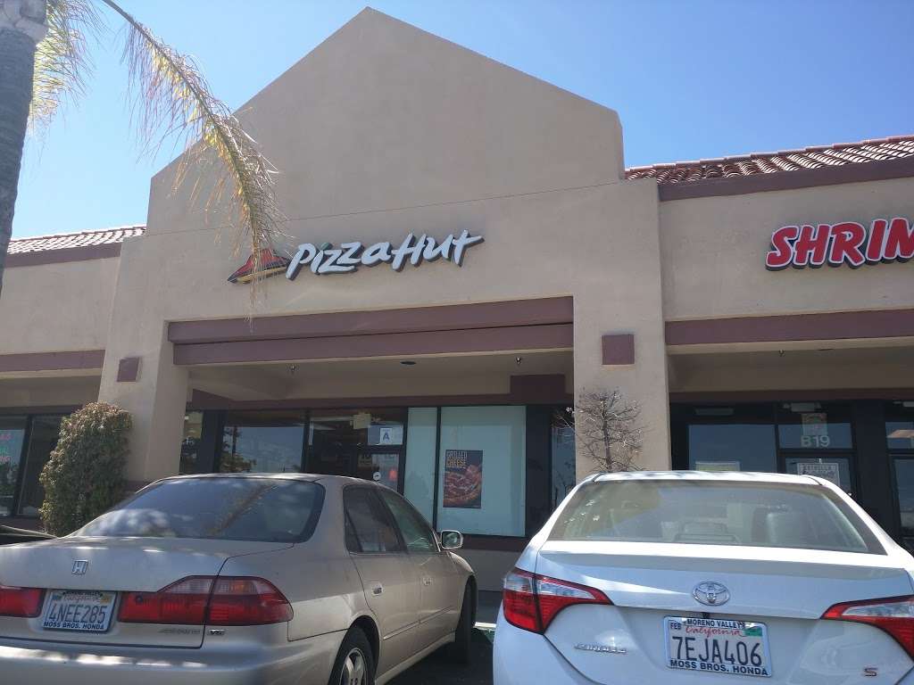 Pizza Hut | 11875 Pigeon Pass Rd, Moreno Valley, CA 92557, USA | Phone: (951) 485-9933