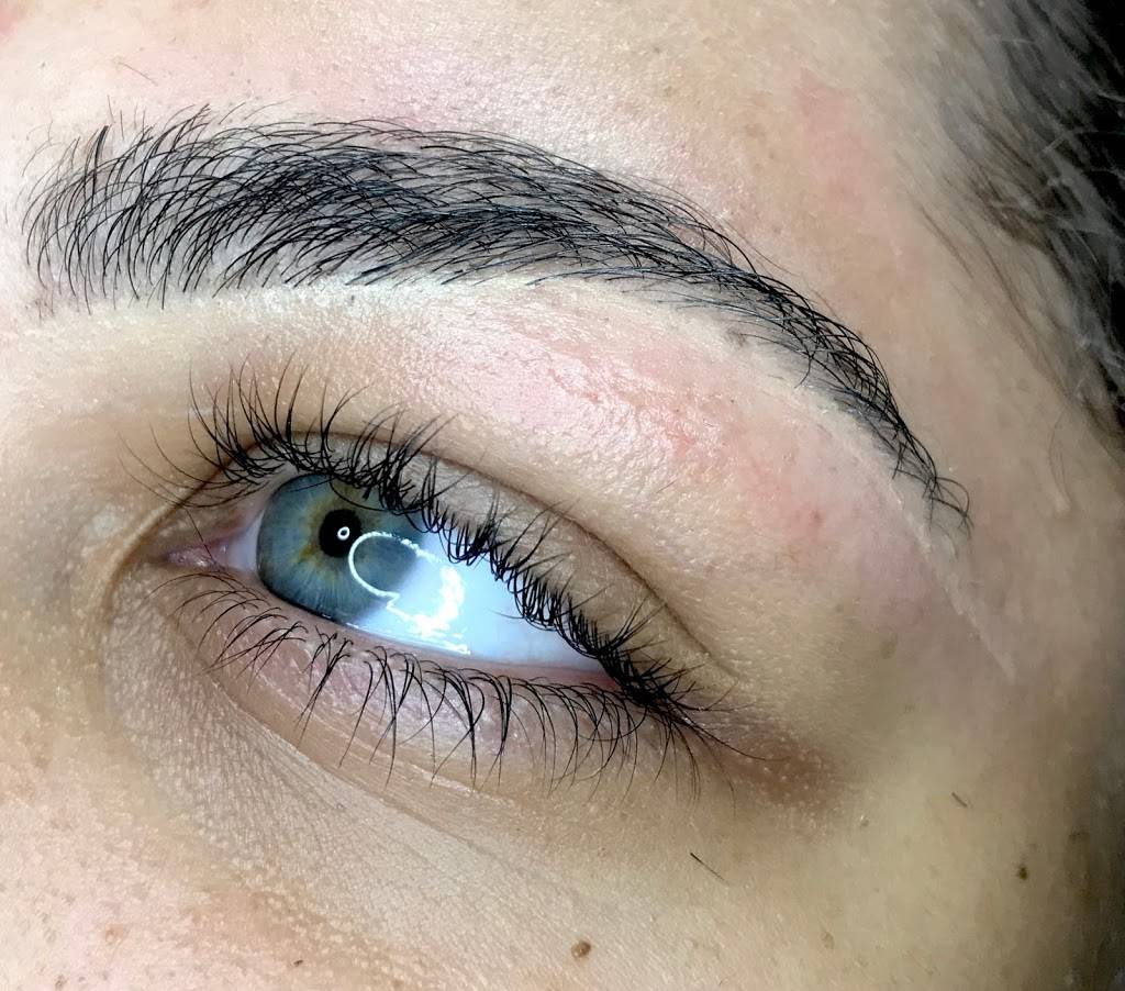 Brows By Haley and Kyndal Az | The Beauty District, 2480 W Happy Valley Rd building 1205 suite 127, Phoenix, AZ 85085, USA | Phone: (623) 337-3283