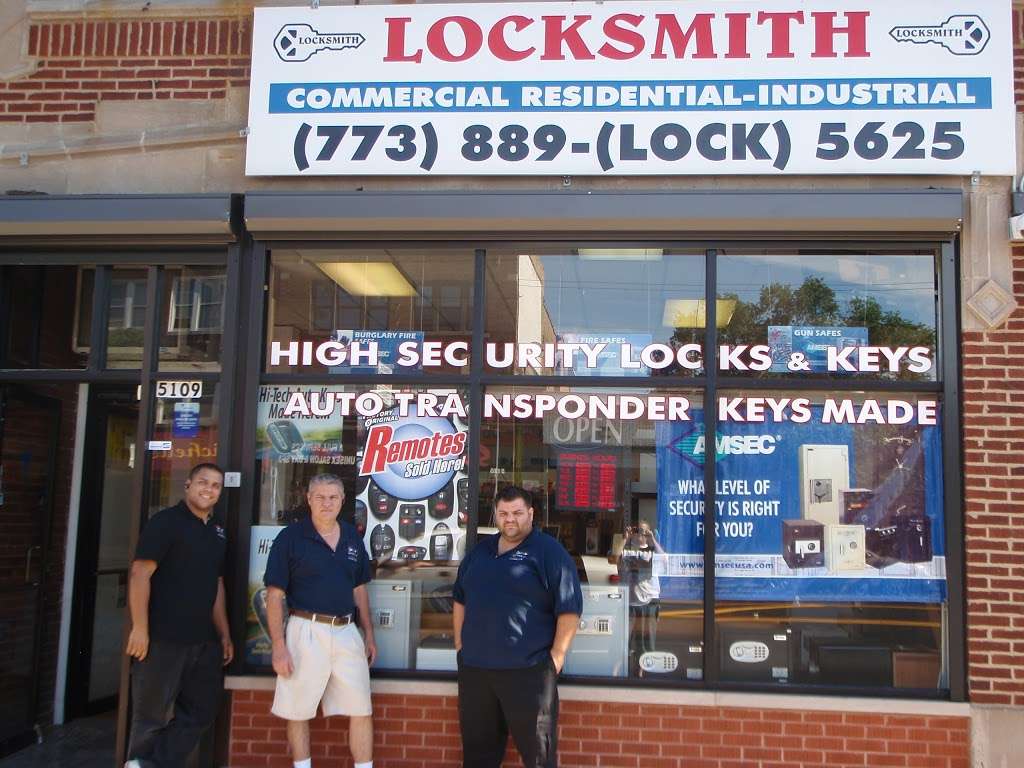 Final Touch Locksmith Services | 5109 W North Ave, Chicago, IL 60639, USA | Phone: (773) 889-5625