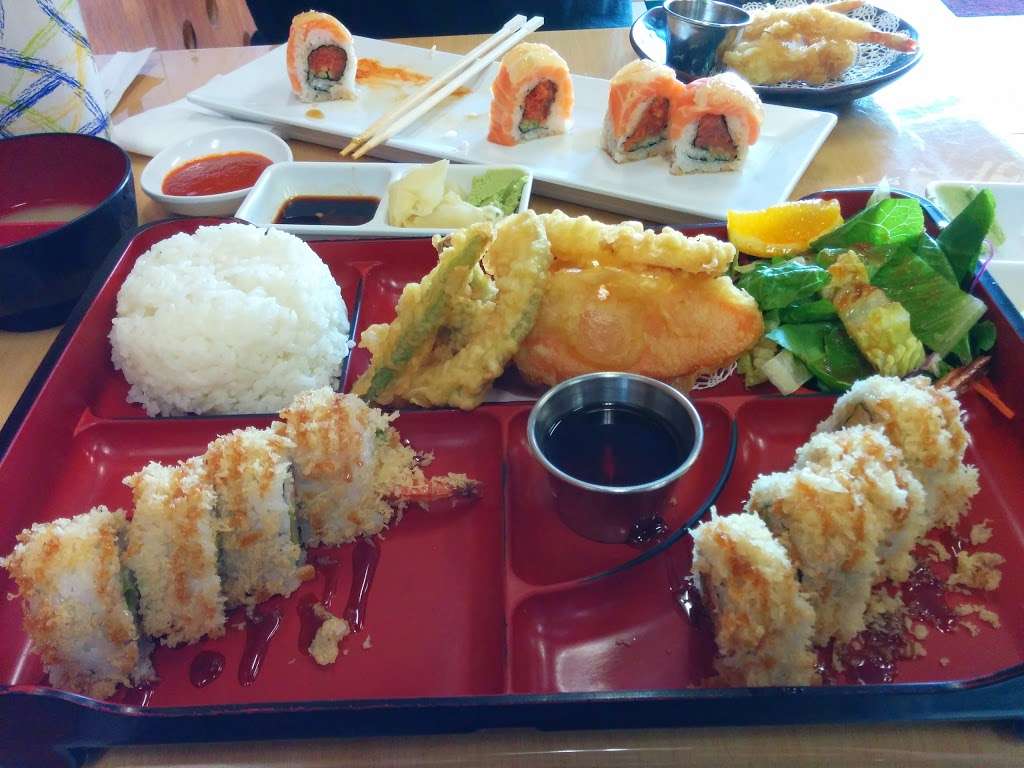 sushiholic | 15749 E Imperial Hwy, La Mirada, CA 92604, USA | Phone: (562) 943-0100