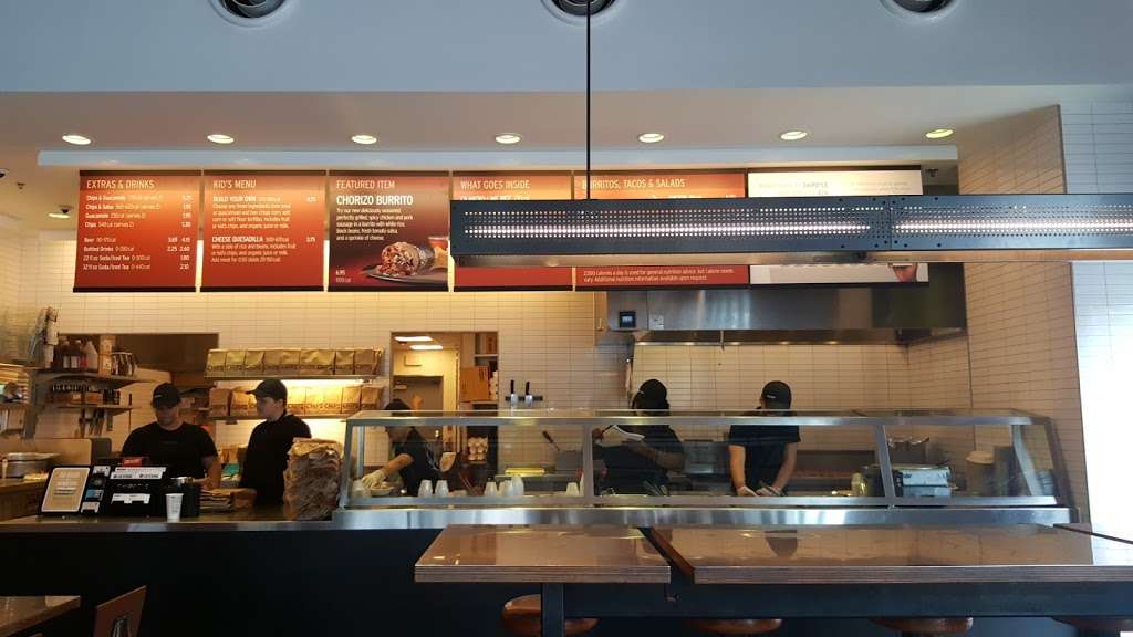 Chipotle Mexican Grill | 19025 US-441, Mt Dora, FL 32757 | Phone: (352) 735-1983